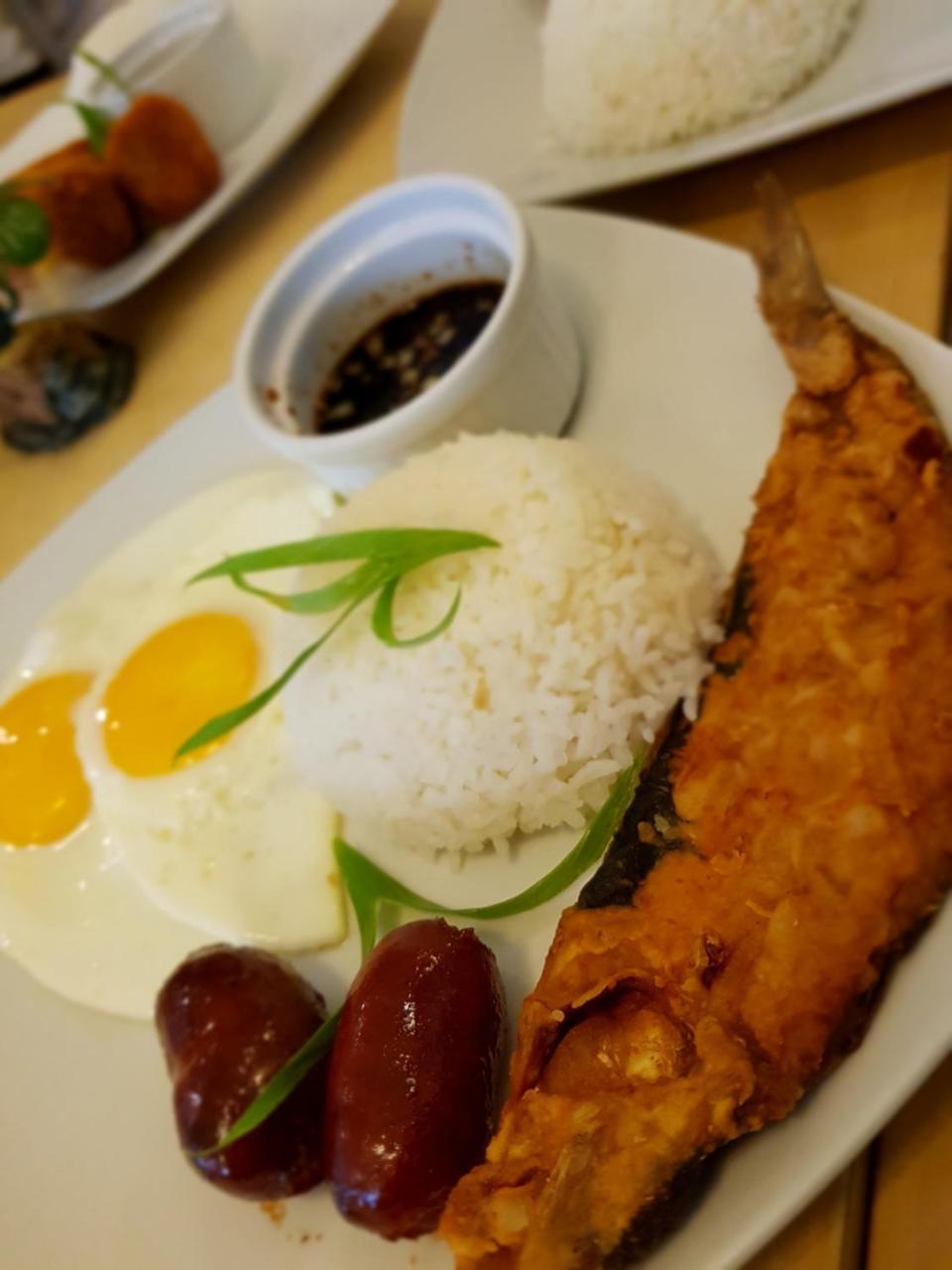 德维尔酒店 宿务 外观 照片