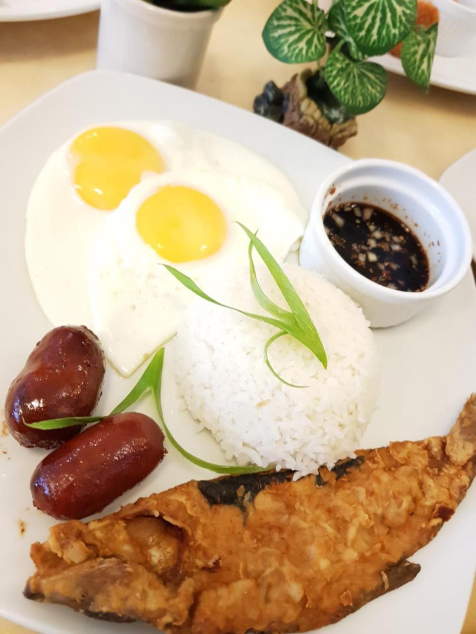 德维尔酒店 宿务 外观 照片
